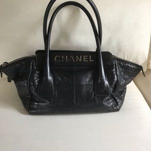 Chanel blackzip top Hbag